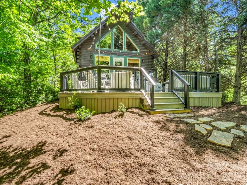 105 Sunset Cove Road, Lake Lure, NC 28746.  MLS# CAR4372362, YatesRealty ID 13840. 