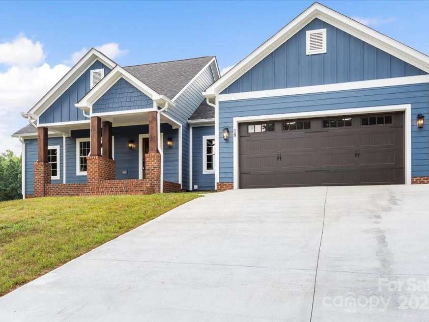 18 Morningside Drive, Granite Falls, NC 28630.  MLS# CAR4276310, YatesRealty ID 13840. 