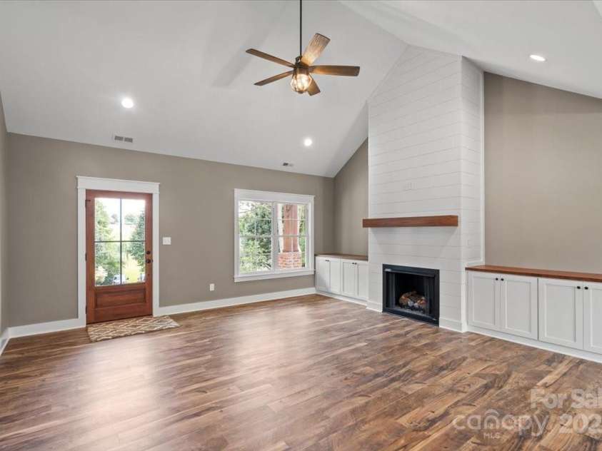 18 Morningside Drive, Granite Falls, NC 28630.  MLS# CAR4276310, YatesRealty ID 13840. 