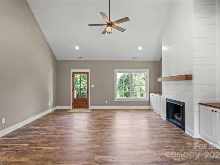 18 Morningside Drive, Granite Falls, NC 28630.  MLS# CAR4276310, YatesRealty ID 13840. 