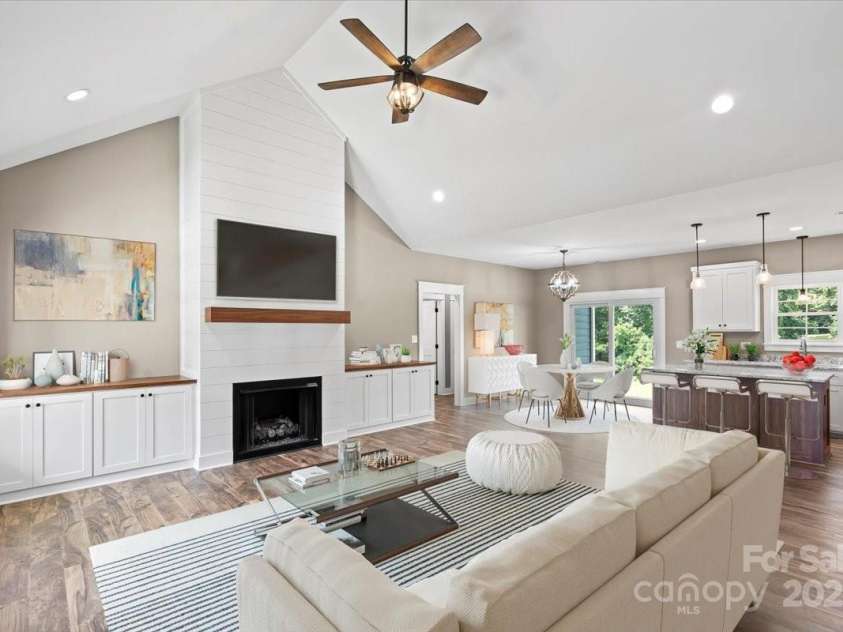 18 Morningside Drive, Granite Falls, NC 28630.  MLS# CAR4276310, YatesRealty ID 13840. 