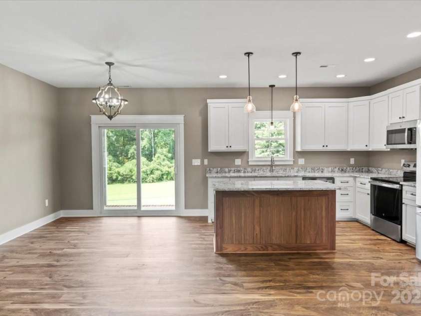 18 Morningside Drive, Granite Falls, NC 28630.  MLS# CAR4276310, YatesRealty ID 13840. 