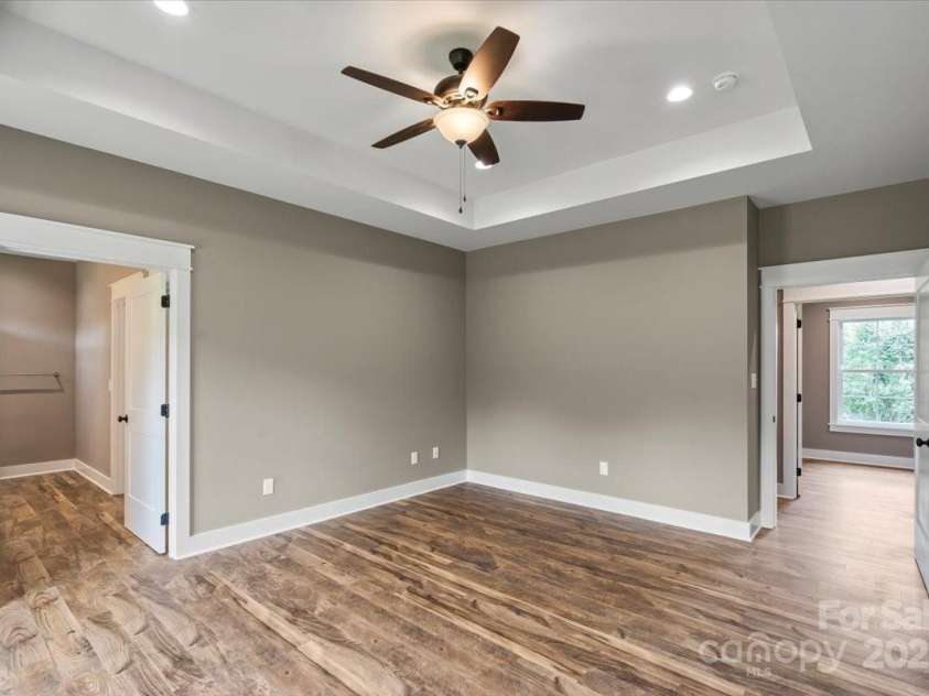 18 Morningside Drive, Granite Falls, NC 28630.  MLS# CAR4276310, YatesRealty ID 13840. 