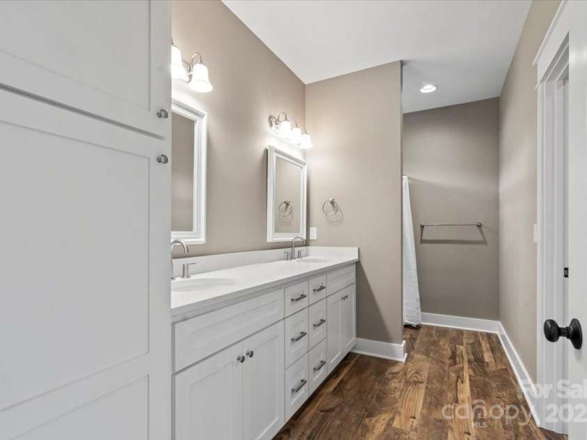 18 Morningside Drive, Granite Falls, NC 28630.  MLS# CAR4276310, YatesRealty ID 13840. 