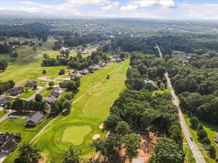 18 Morningside Drive, Granite Falls, NC 28630.  MLS# CAR4276310, YatesRealty ID 13840. 