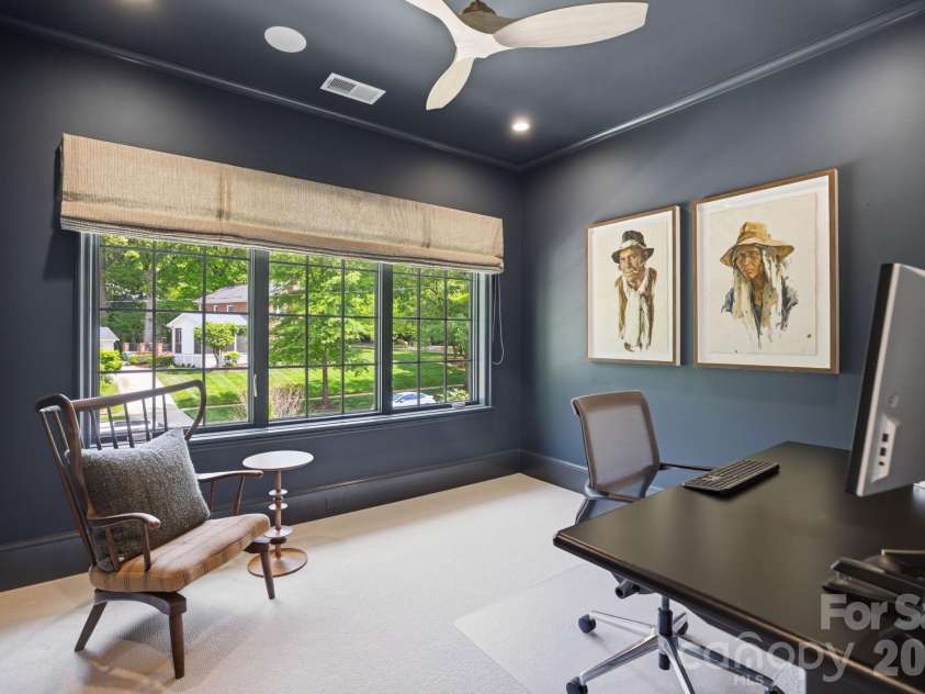2710 Briarcliff Place, Charlotte, NC 28207.  MLS# CAR4371985, YatesRealty ID 13841. 