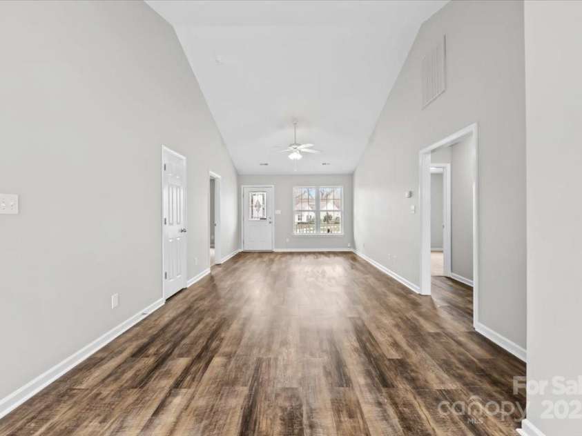 1542 Farningham Lane, Burlington, NC 27215.  MLS# CAR4238324, YatesRealty ID 13842. 