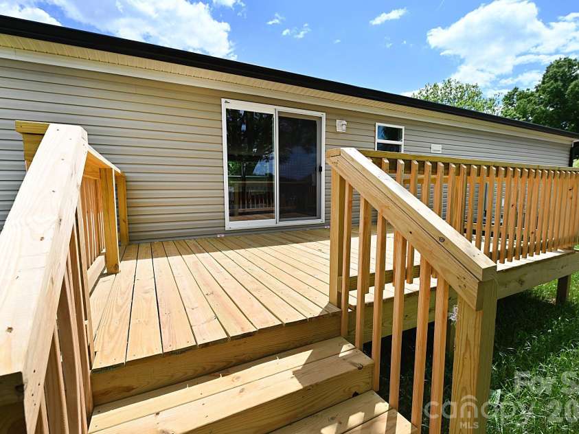 115 Stonydell Drive, Stony Point, NC 28678.  MLS# CAR4372155, YatesRealty ID 13843. 