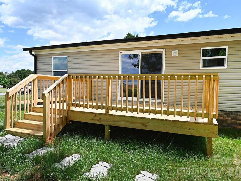 115 Stonydell Drive, Stony Point, NC 28678.  MLS# CAR4372155, YatesRealty ID 13843. 