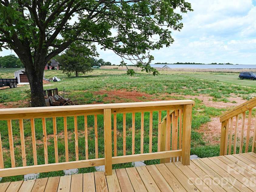 115 Stonydell Drive, Stony Point, NC 28678.  MLS# CAR4372155, YatesRealty ID 13843. 