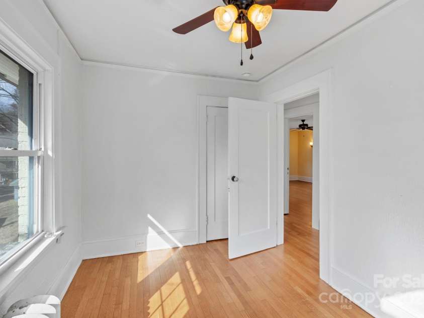 41 Forest Hill Drive, Asheville, NC 28803.  MLS# CAR4217296, YatesRealty ID 13843. Perfect office or nursery