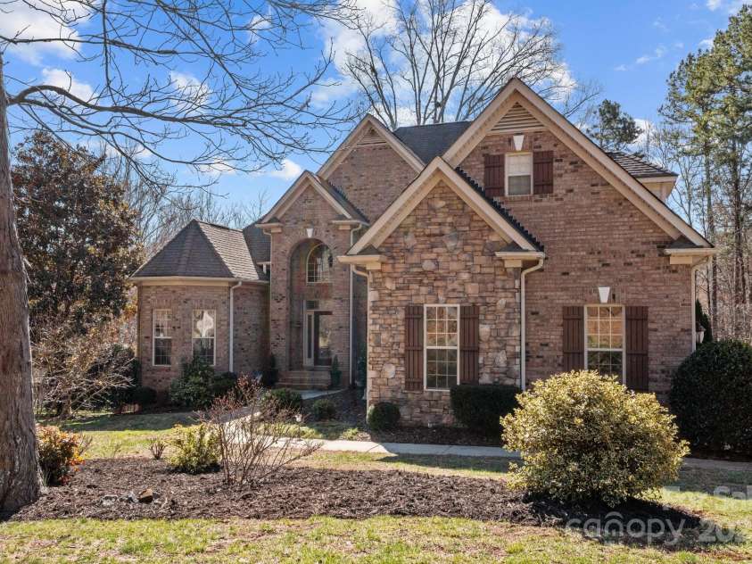 170 Anniston Way, Davidson, NC 28036.  MLS# CAR4227260, YatesRealty ID 13844. 