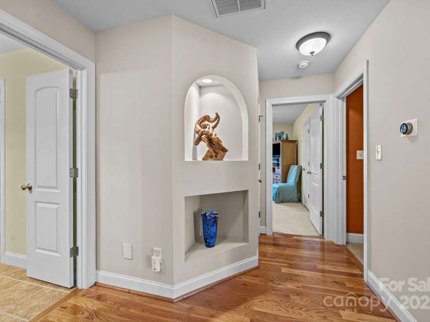 170 Anniston Way, Davidson, NC 28036.  MLS# CAR4227260, YatesRealty ID 13844. 