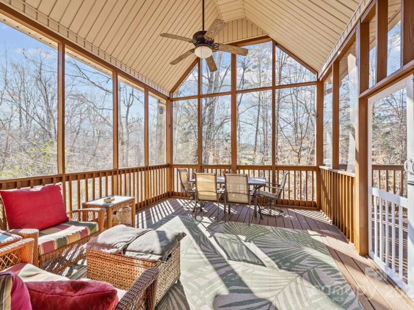 170 Anniston Way, Davidson, NC 28036.  MLS# CAR4227260, YatesRealty ID 13844. 