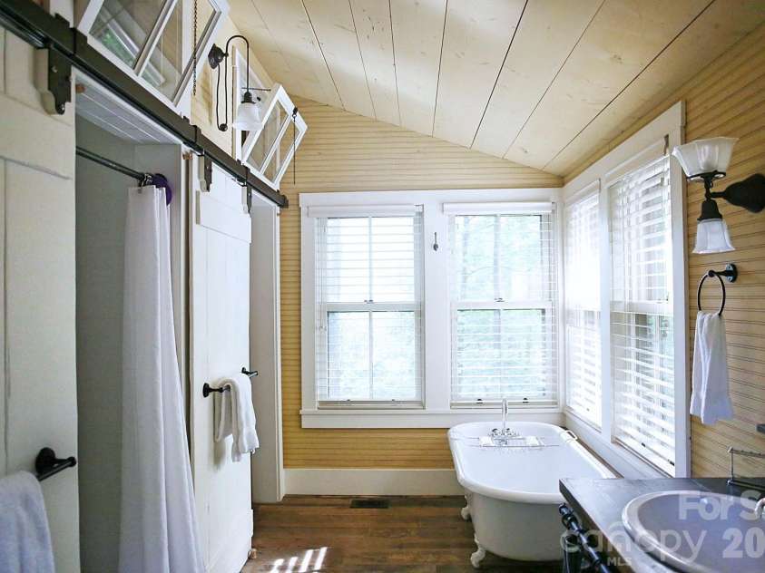 139 (#13) Boarding House Way, Sylva, NC 28779.  MLS# CAR4372419, YatesRealty ID 13848. 