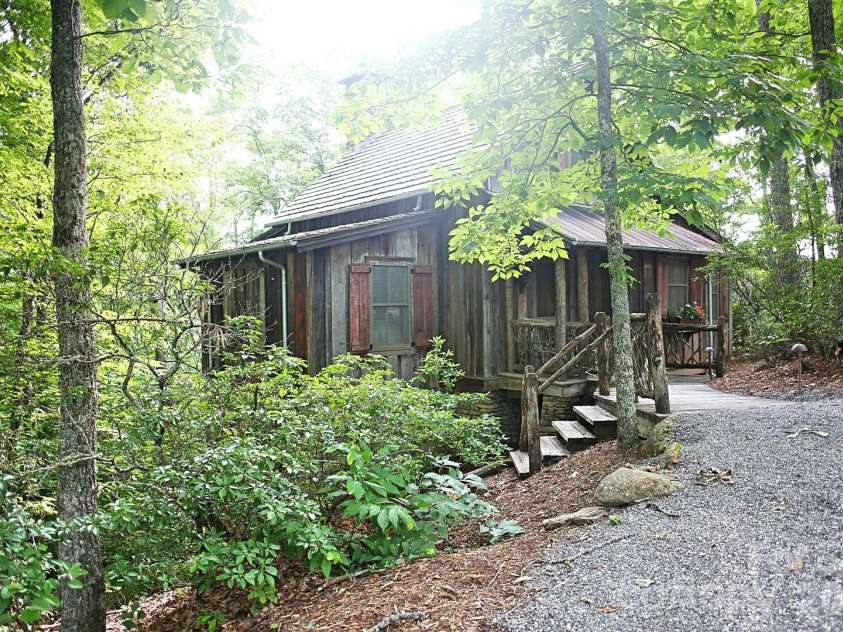 139 (#13) Boarding House Way, Sylva, NC 28779.  MLS# CAR4372419, YatesRealty ID 13848. 