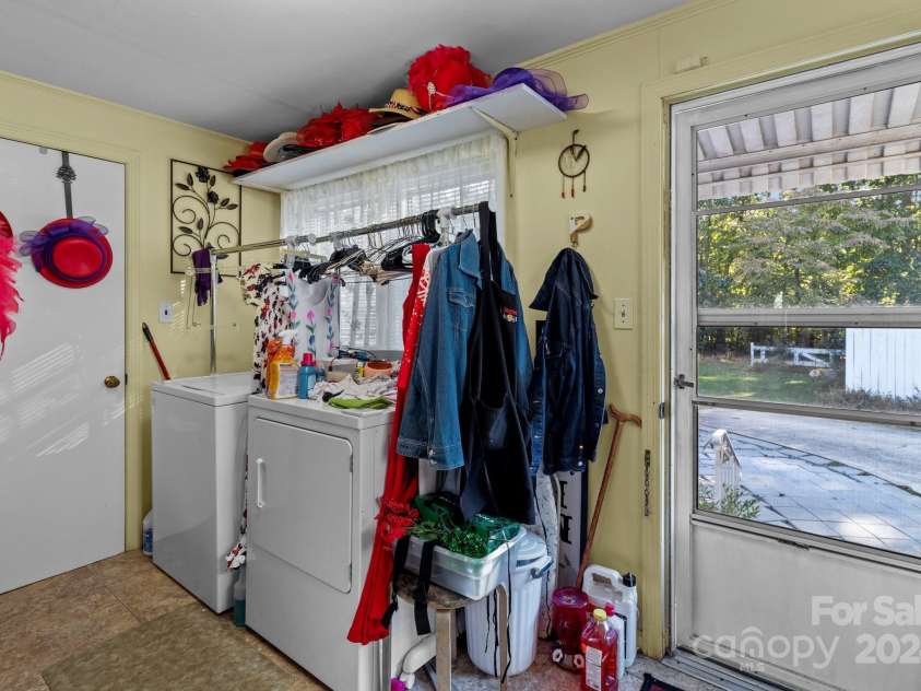 1012 Linwood Road, Kings Mountain, NC 28086.  MLS# CAR4190251, YatesRealty ID 1385. 