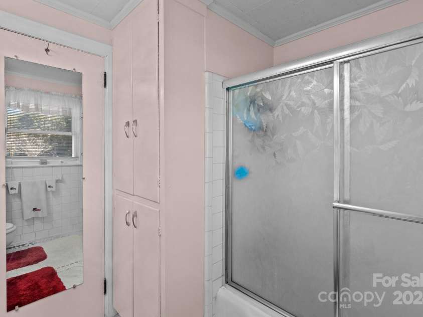 1012 Linwood Road, Kings Mountain, NC 28086.  MLS# CAR4190251, YatesRealty ID 1385. 