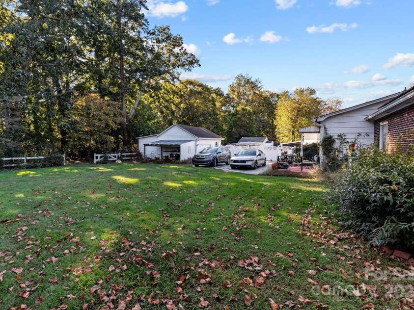 1012 Linwood Road, Kings Mountain, NC 28086.  MLS# CAR4190251, YatesRealty ID 1385. 