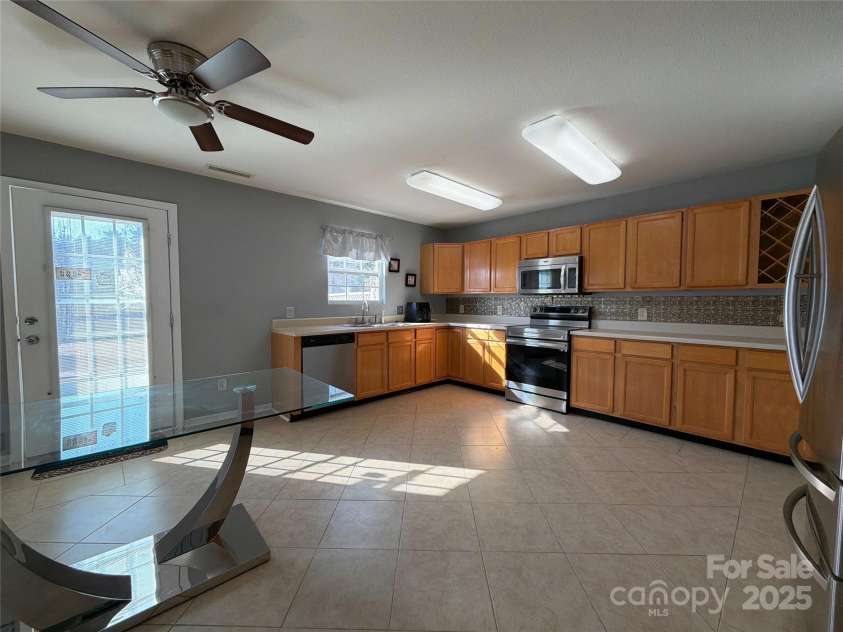 3401 Pikes Peak Drive, Gastonia, NC 28052.  MLS# CAR4331380, YatesRealty ID 1385. 