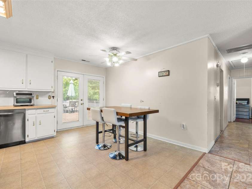 2115 Fowler Secrest Road, Monroe, NC 28110.  MLS# CAR4242797, YatesRealty ID 13850. 