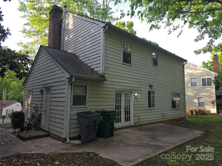 2105 Killarney Place, Charlotte, NC 28262.  MLS# CAR4257878, YatesRealty ID 13852. 