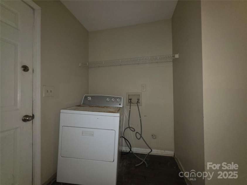 2105 Killarney Place, Charlotte, NC 28262.  MLS# CAR4257878, YatesRealty ID 13852. 