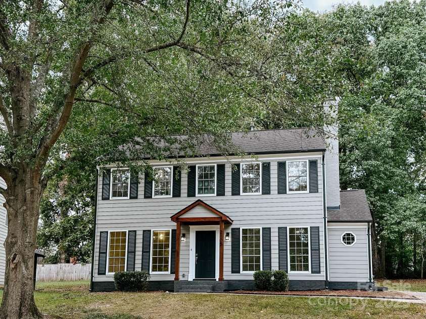 2105 Killarney Place, Charlotte, NC 28262.  MLS# CAR4313325, YatesRealty ID 13852. 