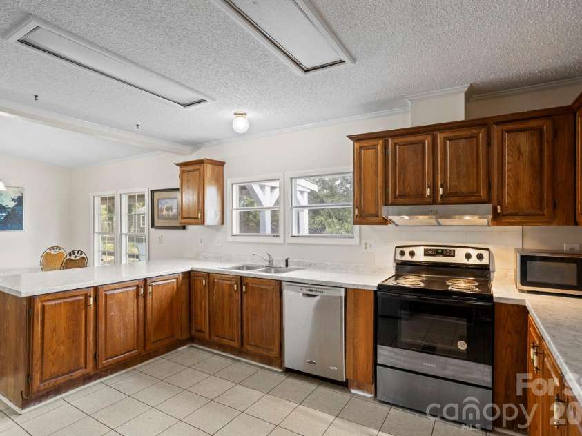 1896 Green Creek Drive, Tryon, NC 28782.  MLS# CAR4371165, YatesRealty ID 13854. 