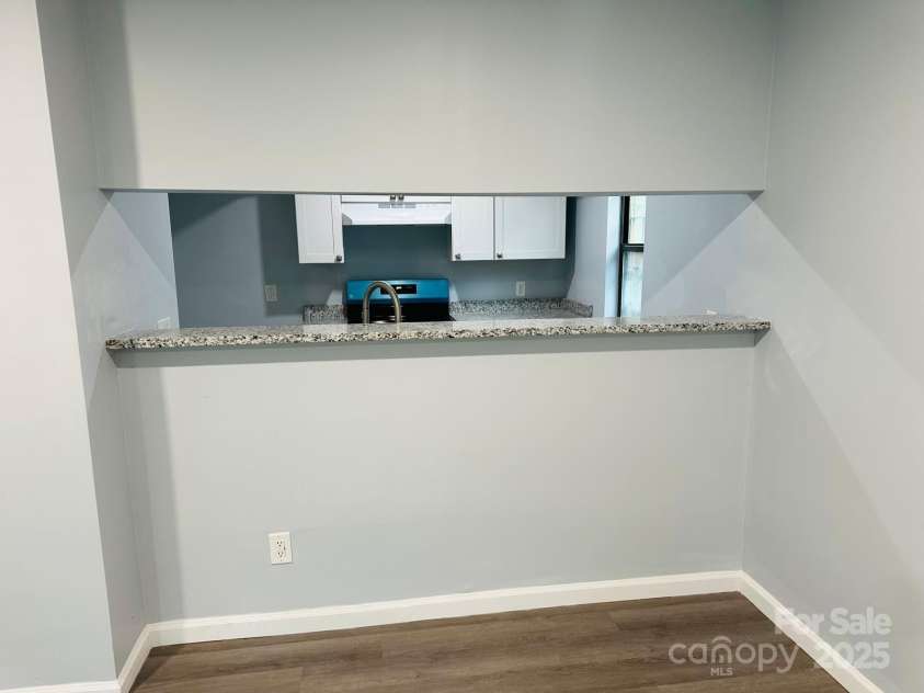 8029 Cedar Glen Drive, Charlotte, NC 28212.  MLS# CAR4257927, YatesRealty ID 13856. 