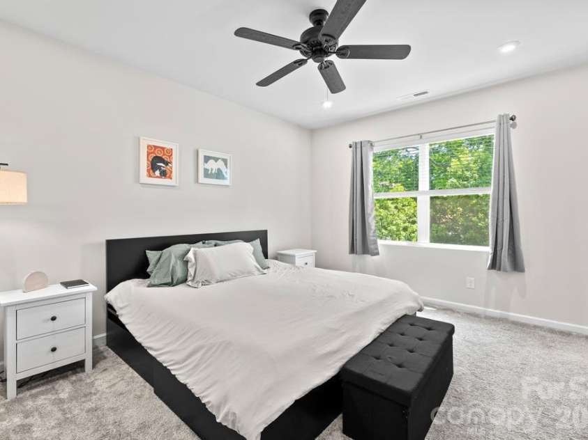 9158 Widden Way, Charlotte, NC 28269.  MLS# CAR4372264, YatesRealty ID 13858. 