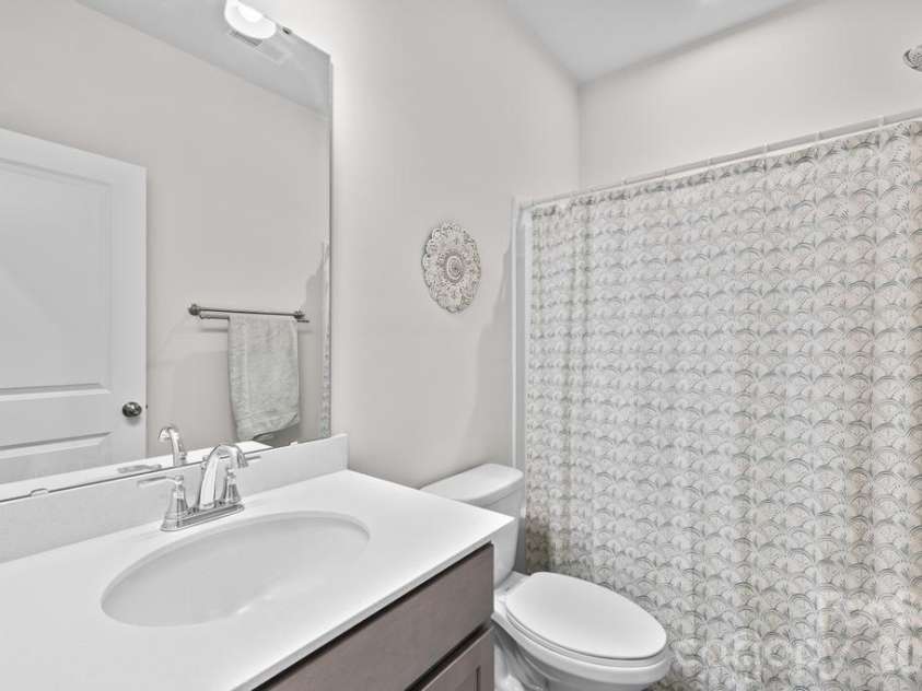 9158 Widden Way, Charlotte, NC 28269.  MLS# CAR4372264, YatesRealty ID 13858. 