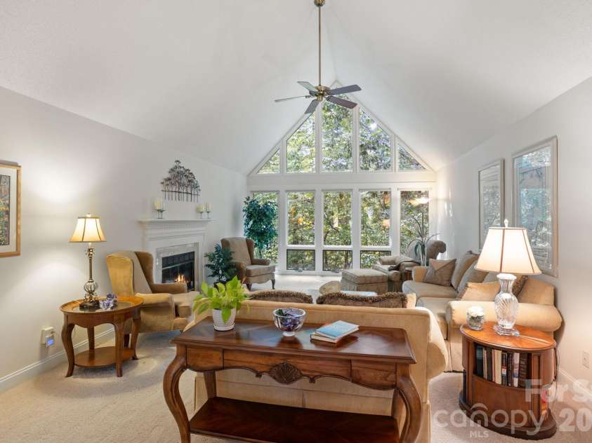 128 Forest View Drive, Flat Rock, NC 28731.  MLS# CAR4372565, YatesRealty ID 13861. 