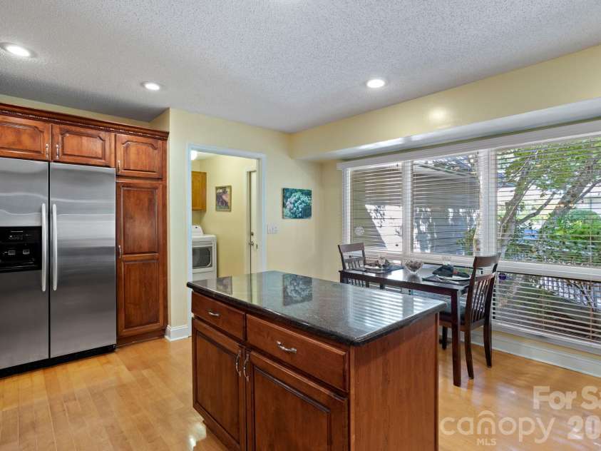 128 Forest View Drive, Flat Rock, NC 28731.  MLS# CAR4372565, YatesRealty ID 13861. 