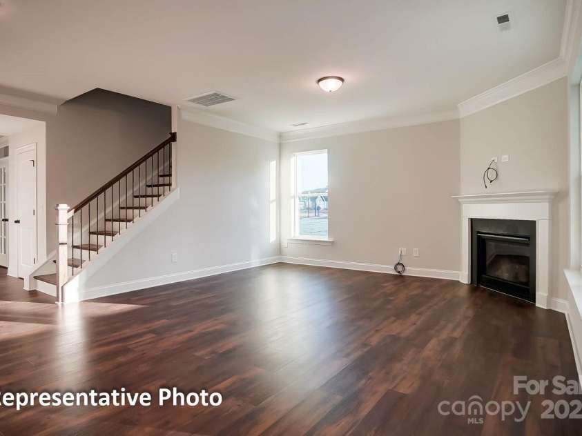 106 Inneswood Lane, Mooresville, NC 28115.  MLS# CAR4256047, YatesRealty ID 13862. 