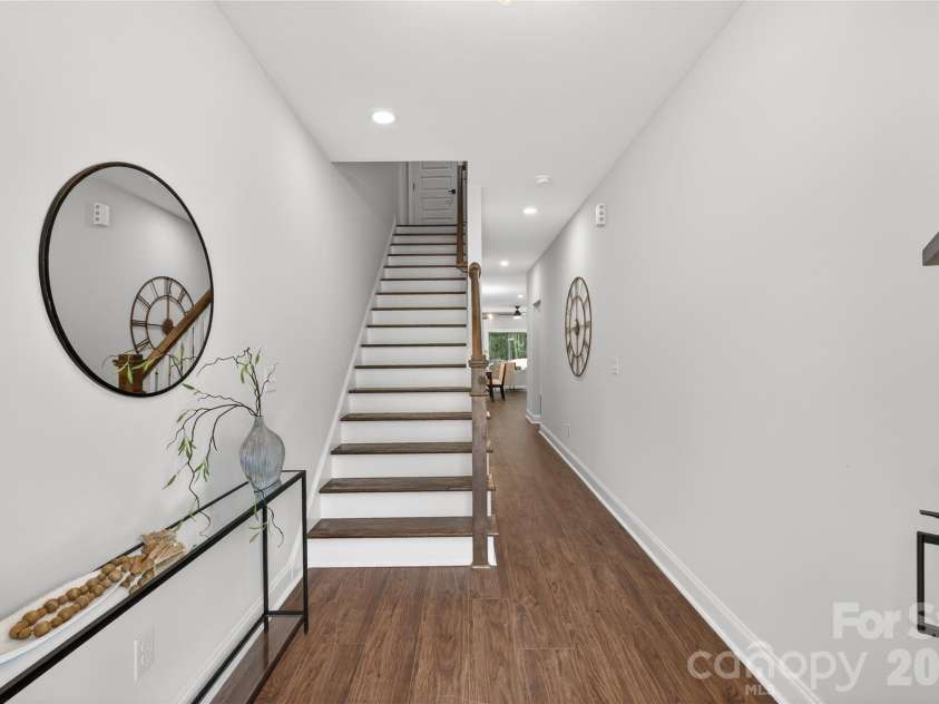 3219 Credenza Road, Charlotte, NC 28208.  MLS# CAR4363734, YatesRealty ID 13862. 