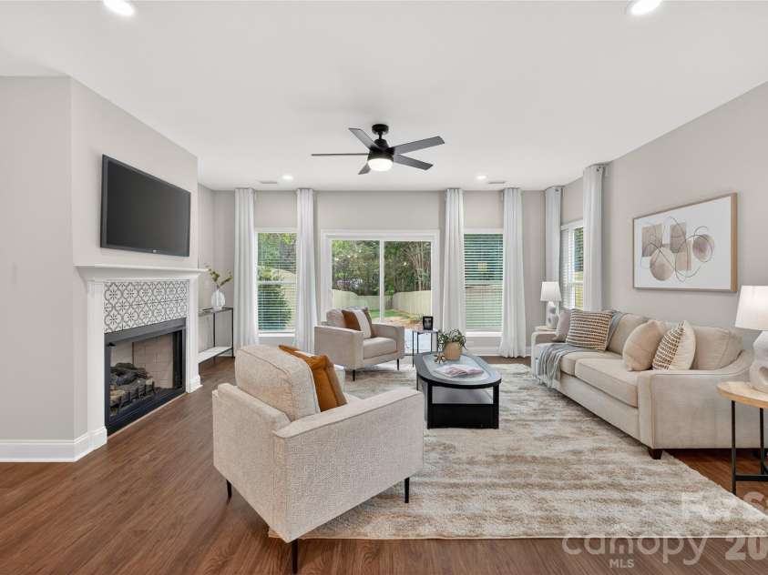 3219 Credenza Road, Charlotte, NC 28208.  MLS# CAR4363734, YatesRealty ID 13862. 