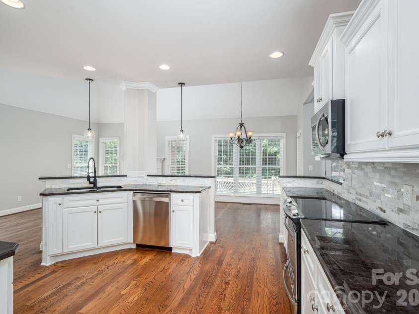 4012 Saint Andrews Court, Cramerton, NC 28032.  MLS# CAR4372411, YatesRealty ID 13864. 