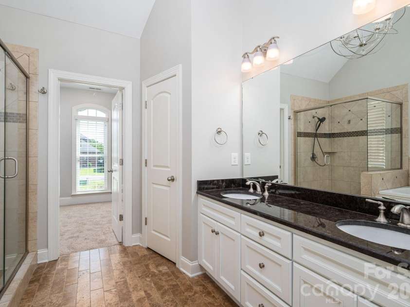4012 Saint Andrews Court, Cramerton, NC 28032.  MLS# CAR4372411, YatesRealty ID 13864. 