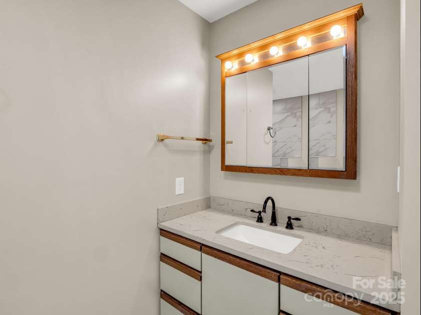 209 Daniel Drive, Hendersonville, NC 28739.  MLS# CAR4253931, YatesRealty ID 13866. 