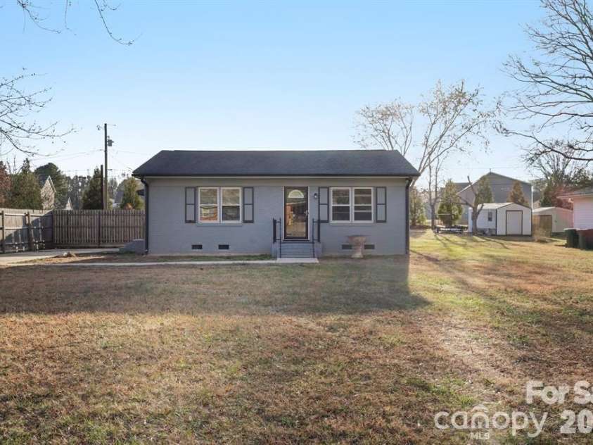 3207 Valleydale Road, Monroe, NC 28110.  MLS# CAR4371313, YatesRealty ID 13867. 