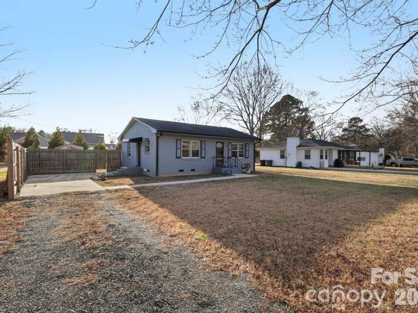 3207 Valleydale Road, Monroe, NC 28110.  MLS# CAR4371313, YatesRealty ID 13867. 