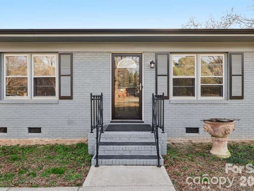 3207 Valleydale Road, Monroe, NC 28110.  MLS# CAR4371313, YatesRealty ID 13867. 