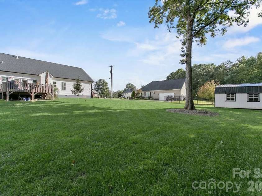 1205 Stonewyck Drive, Salisbury, NC 28146.  MLS# CAR4372604, YatesRealty ID 13868. 