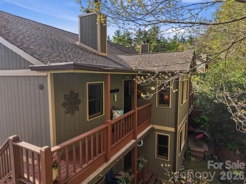 155 Glen Burney Lane, Blowing Rock, NC 28605.  MLS# CAR4372363, YatesRealty ID 13869. 