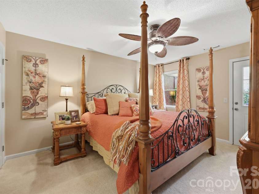 155 Glen Burney Lane, Blowing Rock, NC 28605.  MLS# CAR4372363, YatesRealty ID 13869. 