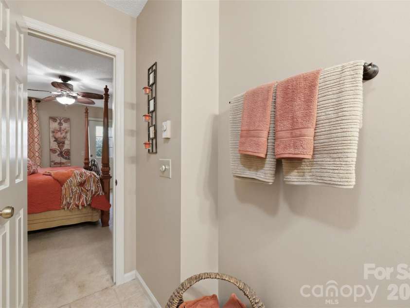 155 Glen Burney Lane, Blowing Rock, NC 28605.  MLS# CAR4372363, YatesRealty ID 13869. 