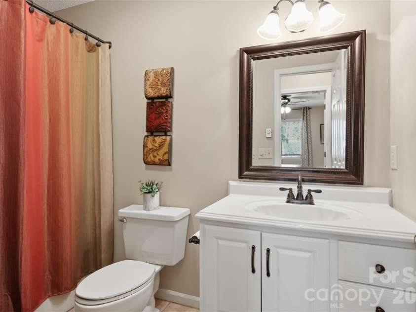 155 Glen Burney Lane, Blowing Rock, NC 28605.  MLS# CAR4372363, YatesRealty ID 13869. 