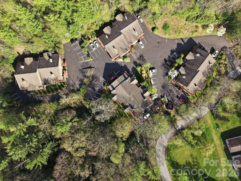 155 Glen Burney Lane, Blowing Rock, NC 28605.  MLS# CAR4372363, YatesRealty ID 13869. 