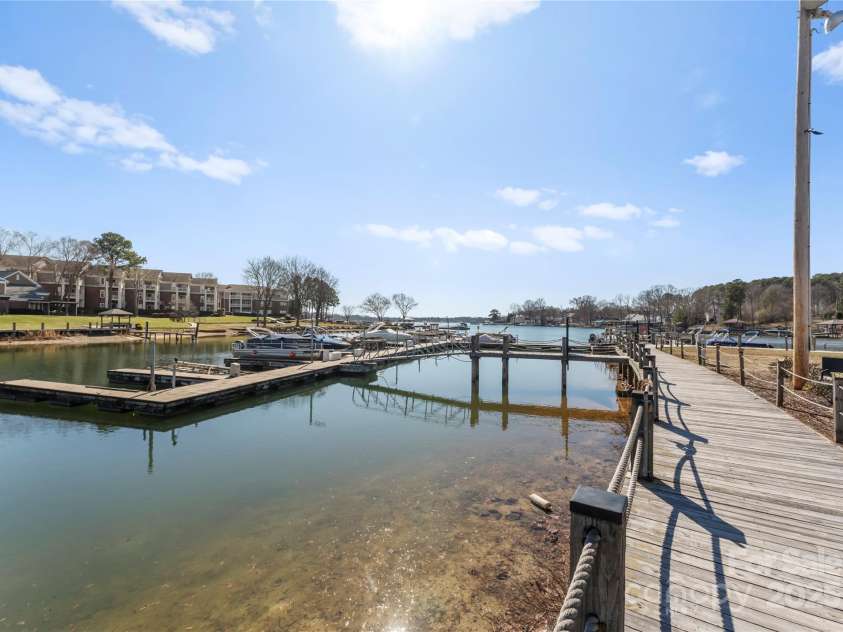 18409 Harborside Drive, Cornelius, NC 28031.  MLS# CAR4223654, YatesRealty ID 13869. 